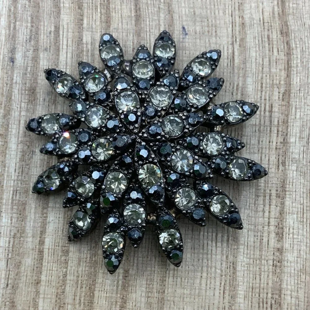 Flower Burst Glass Vintage Black Metal Brooch